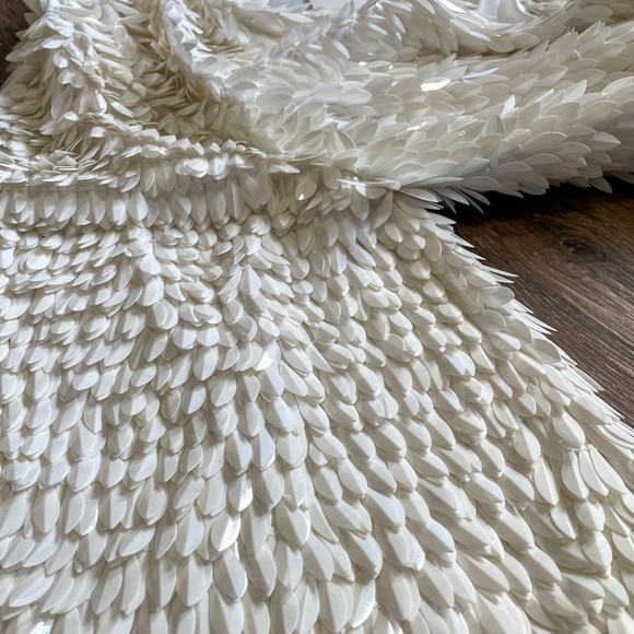 NWT Retrofete White Feather Sequin Gabrielle Robe Dress XS - Picture 9 of 11